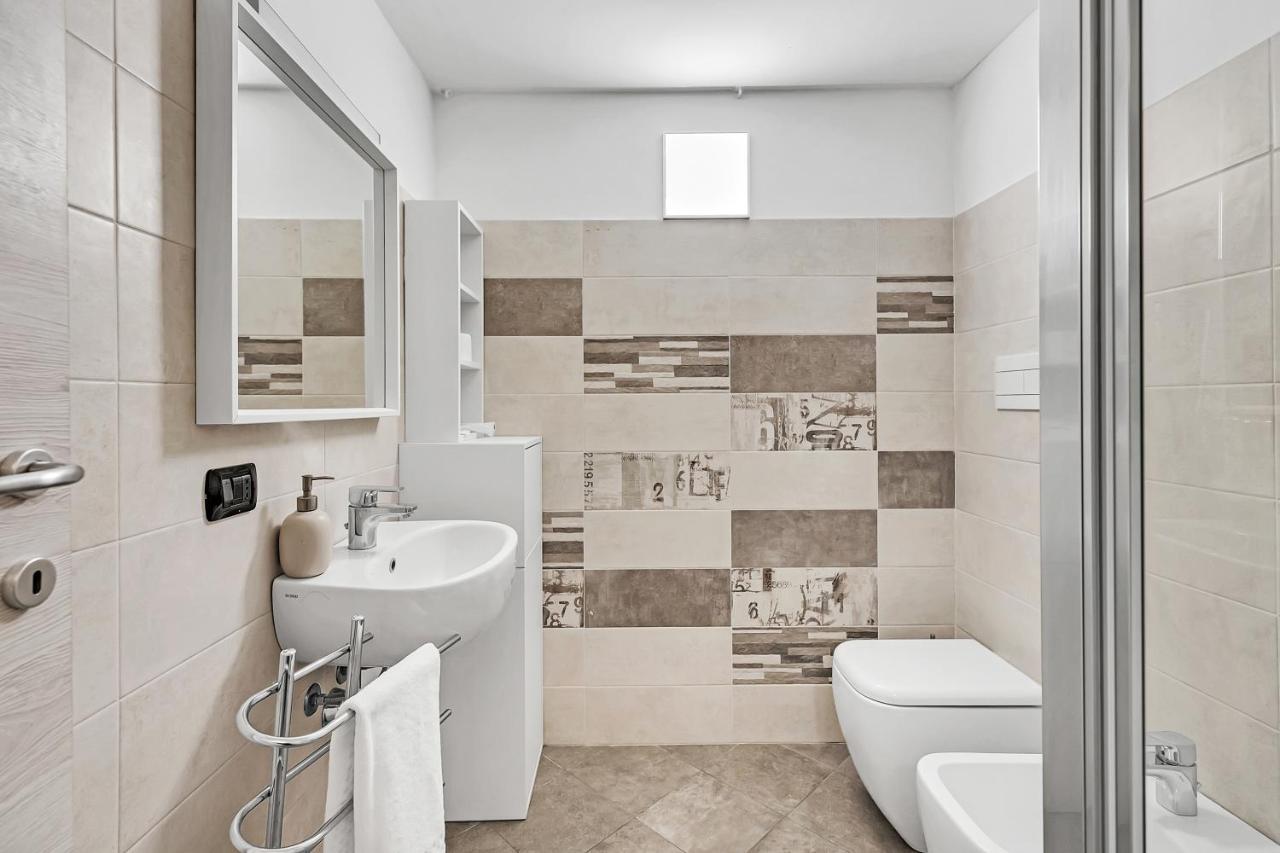 Apartamento Loft Daiquiri Nel Centro Di Milano, Via Sottocorno, Porta Vittoria Exterior foto